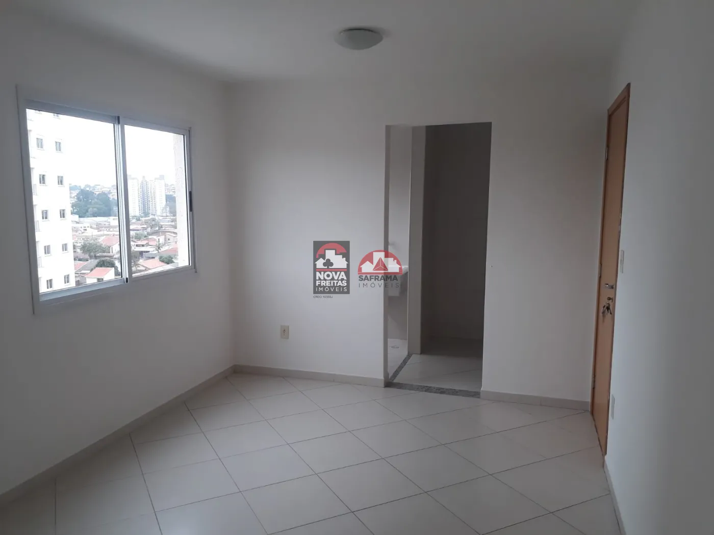 Apartamento / Padrão em Jacareí Alugar por R$1.200,00