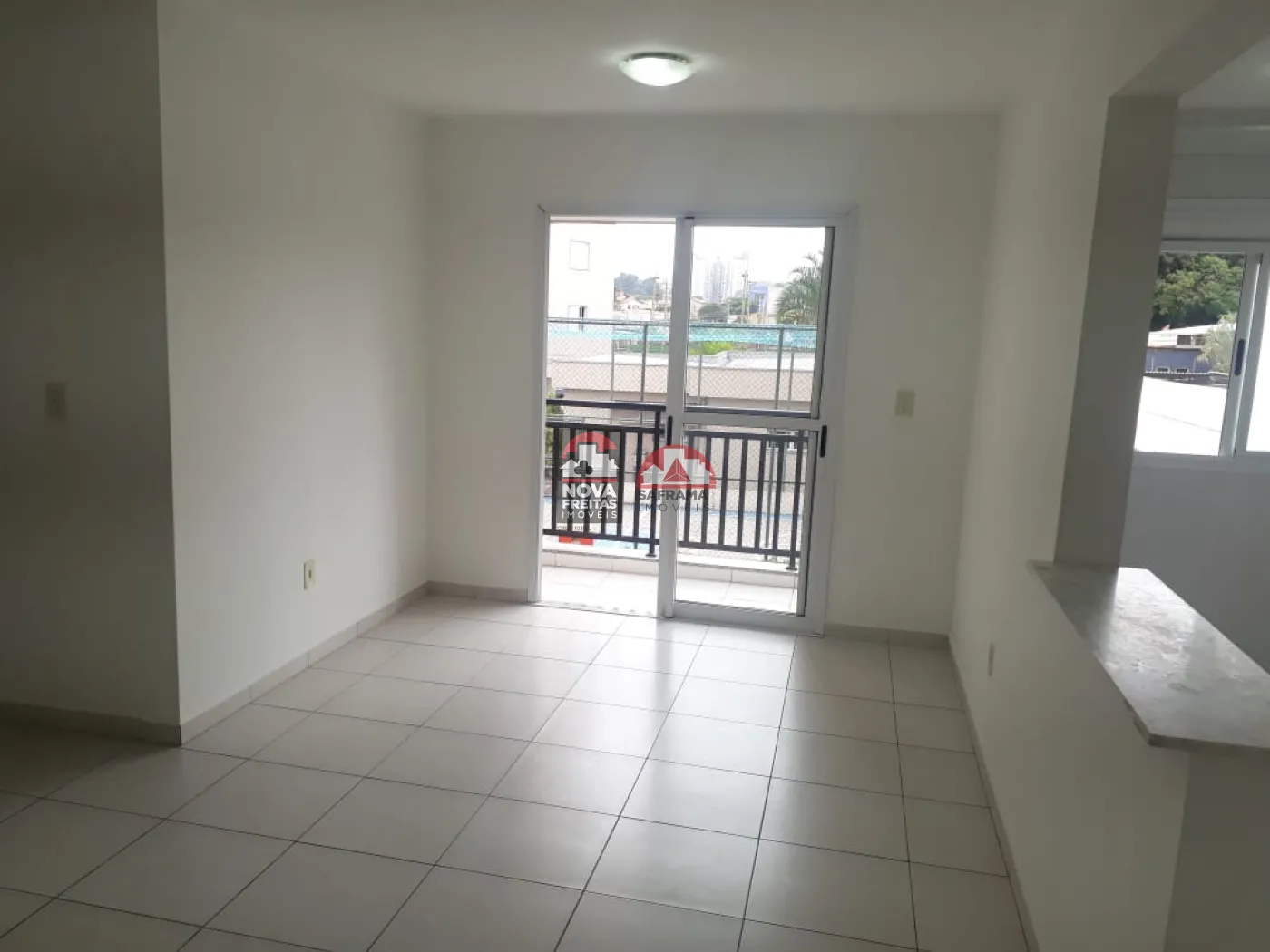 Apartamento / Padrão em Jacareí Alugar por R$2.300,00