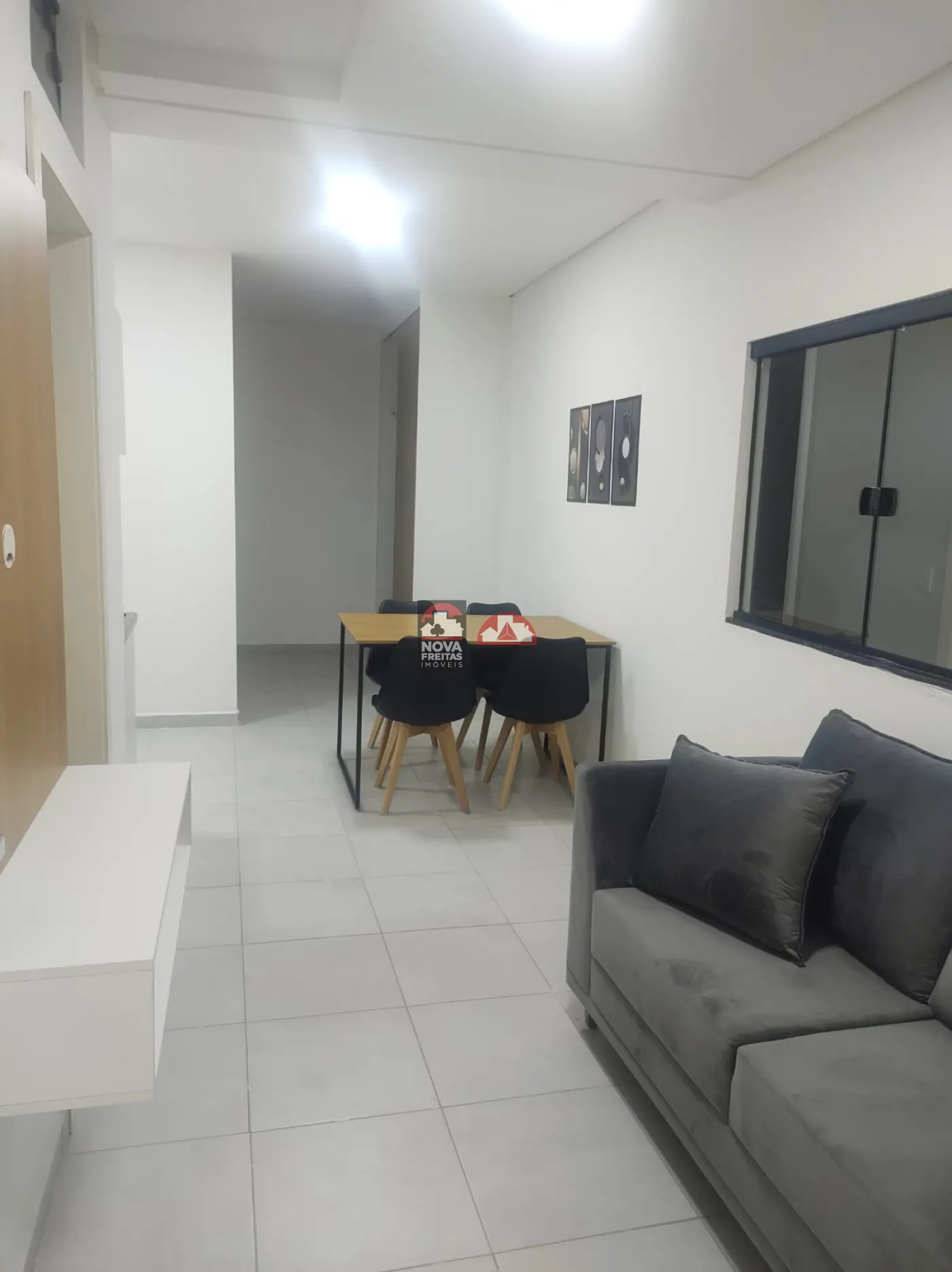 Apartamento / Flat em São José dos Campos Alugar por R$2.400,00