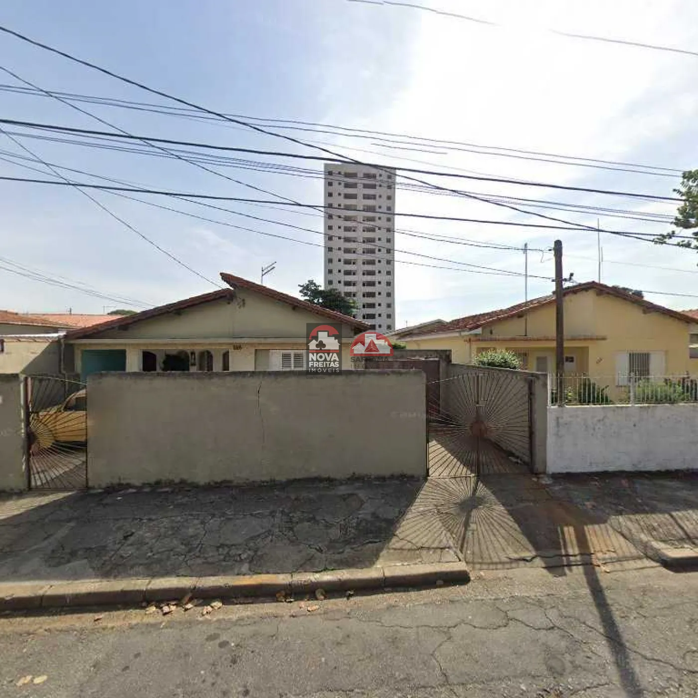 Casa / Padrão em São José dos Campos Alugar por R$3.500,00