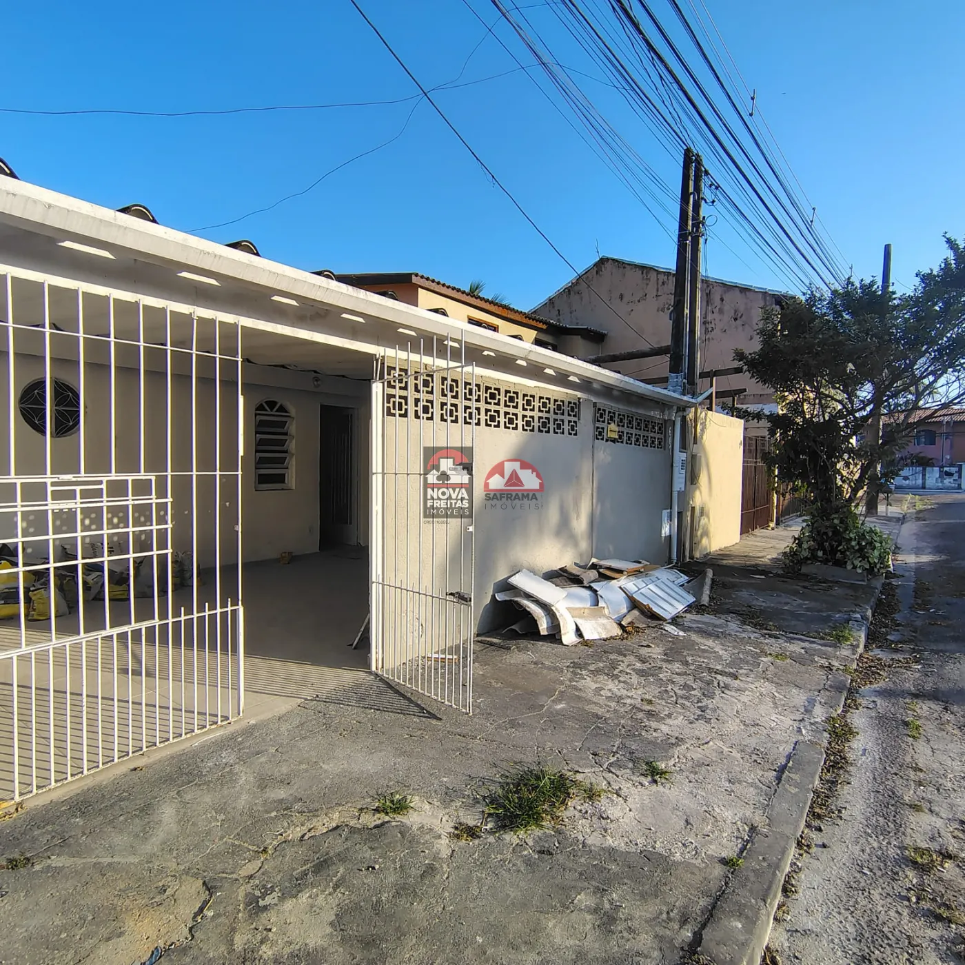 Alugar Casa / Padrão em Caraguatatuba R$ 2.100,00 - Foto 2