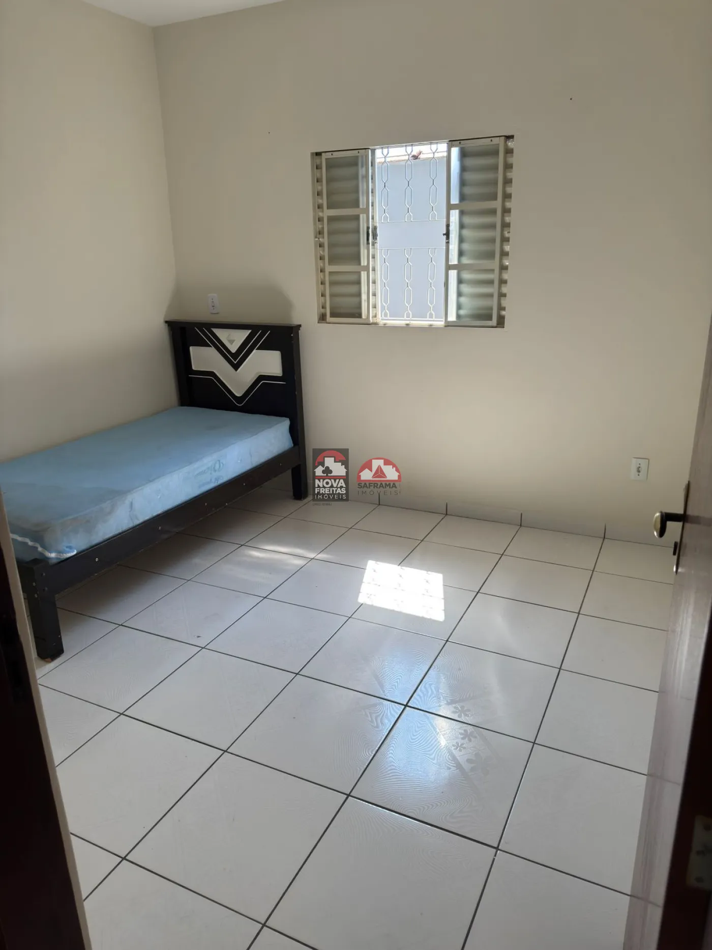 Comprar Casa / Padrão em Pindamonhangaba R$ 232.000,00 - Foto 6