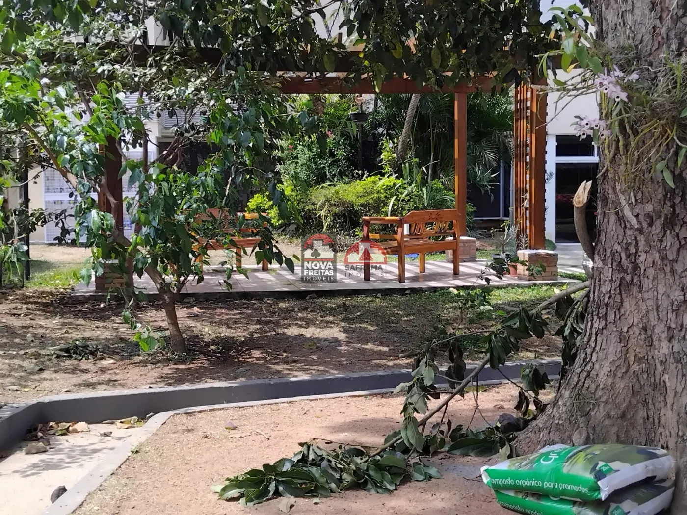 Alugar Apartamento / Padrão em São José dos Campos R$ 3.200,00 - Foto 2