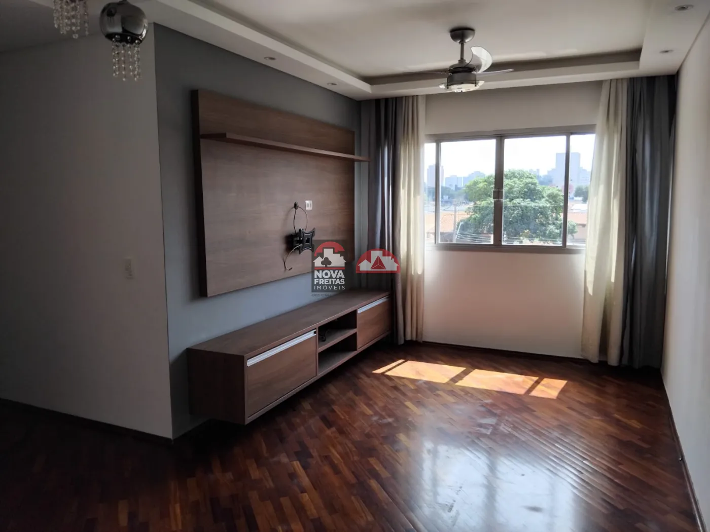 Alugar Apartamento / Padrão em São José dos Campos R$ 3.200,00 - Foto 5