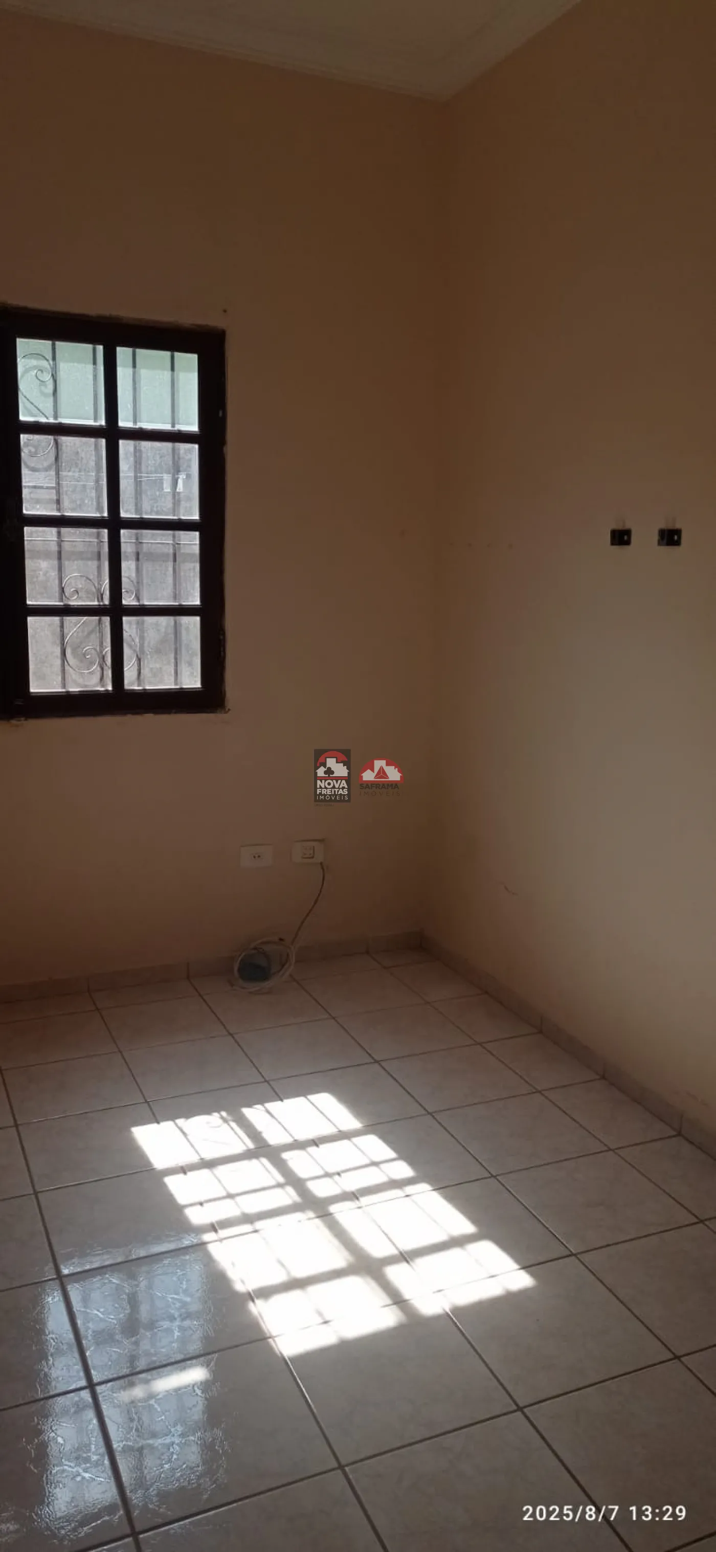 Comprar Casa / Padrão em São José dos Campos R$ 500.000,00 - Foto 6
