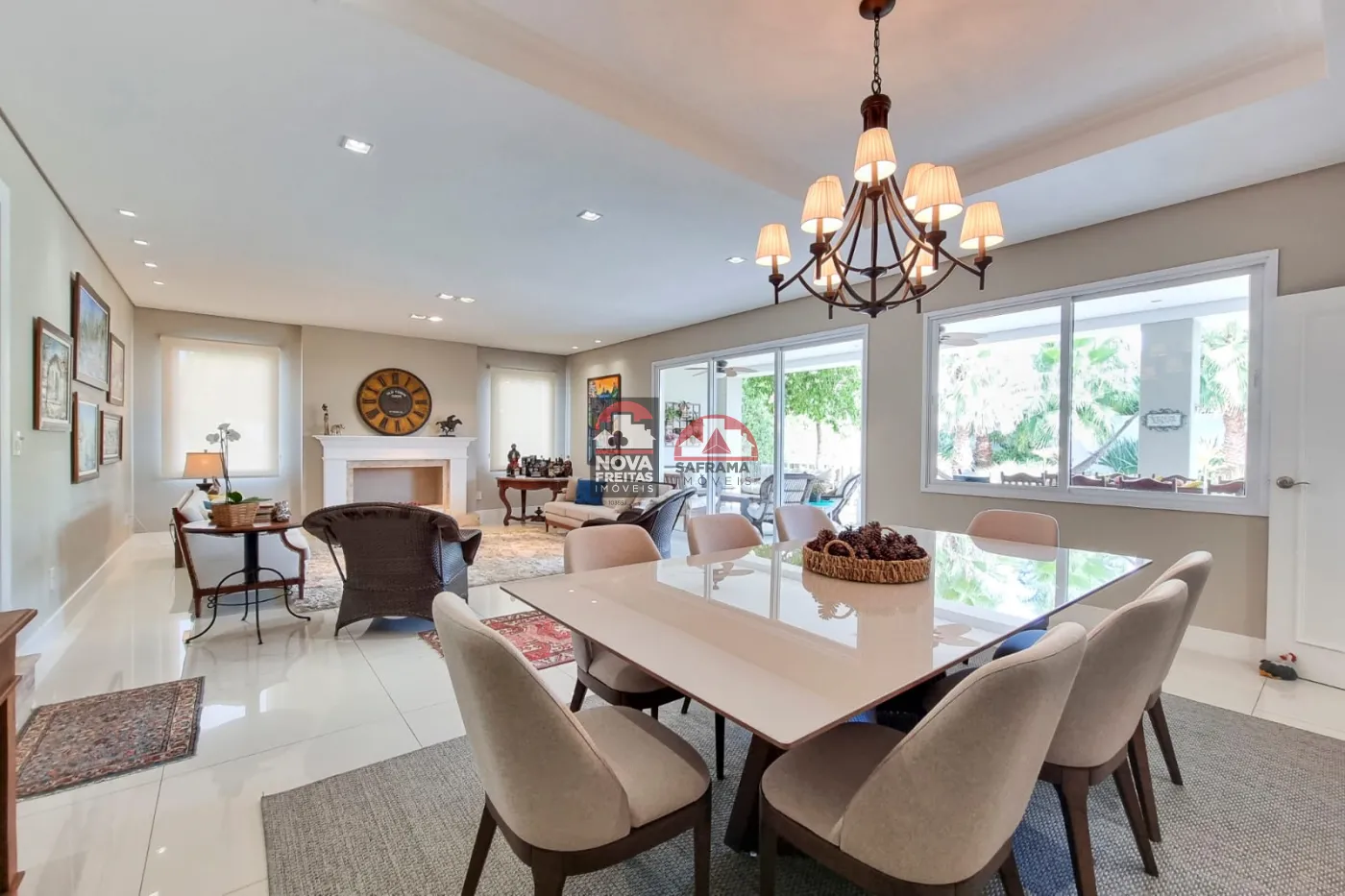 Alugar Casa / Padrão em Jacareí R$ 22.230,00 - Foto 1