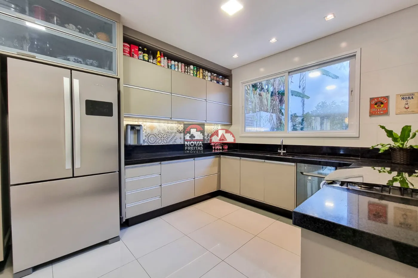 Alugar Casa / Padrão em Jacareí R$ 22.230,00 - Foto 4