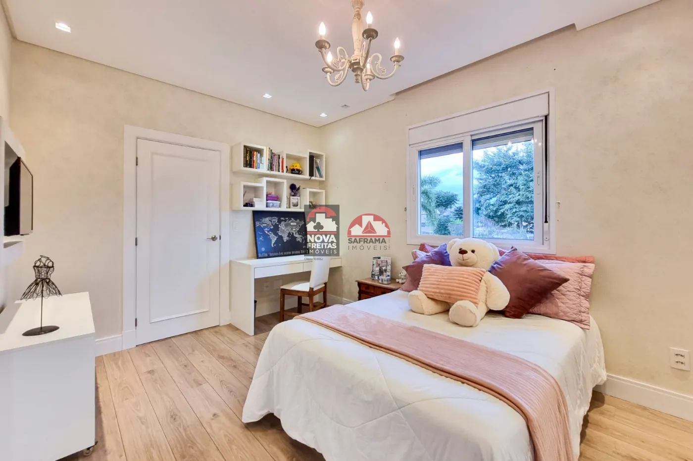 Alugar Casa / Padrão em Jacareí R$ 22.230,00 - Foto 9