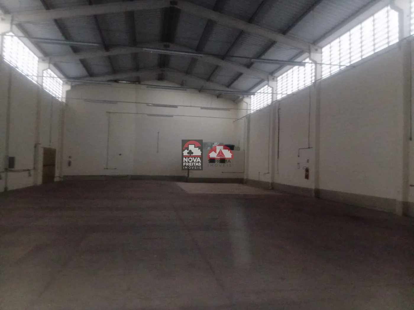 Alugar Comercial / Galpão em Condomínio em Jacareí R$ 13.000,00 - Foto 3