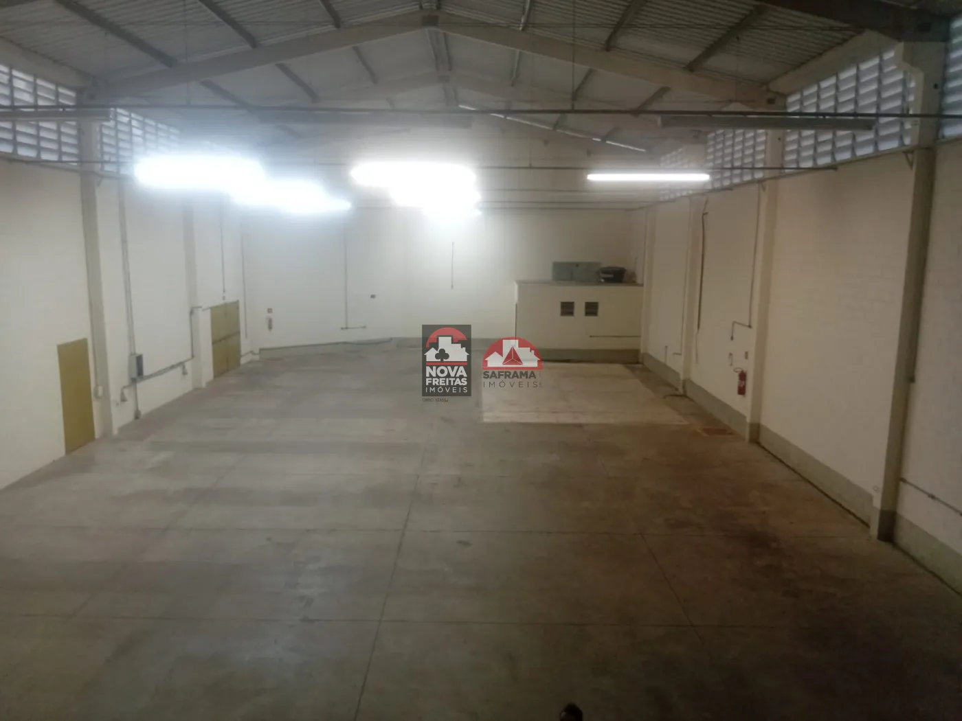 Alugar Comercial / Galpão em Condomínio em Jacareí R$ 13.000,00 - Foto 2