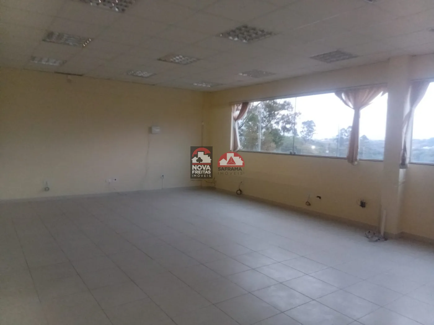 Alugar Comercial / Galpão em Condomínio em Jacareí R$ 13.000,00 - Foto 4