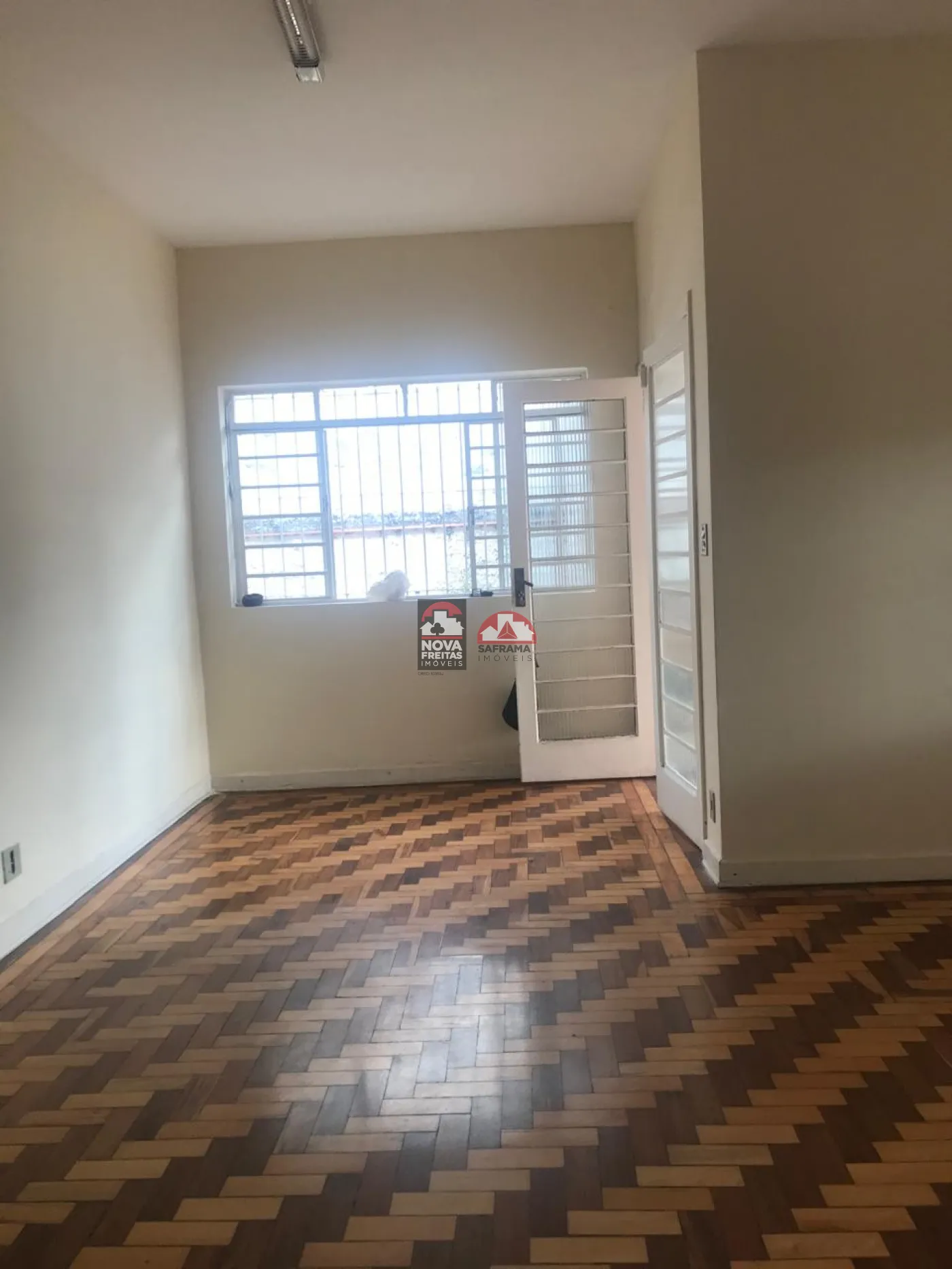 Comprar Casa / Padrão em São José dos Campos R$ 700.000,00 - Foto 2