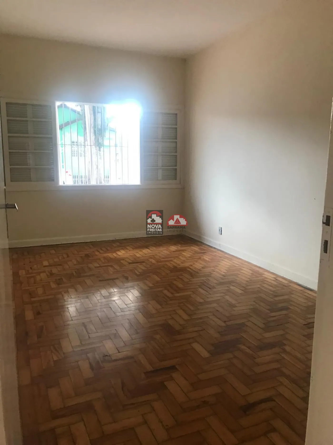 Comprar Casa / Padrão em São José dos Campos R$ 700.000,00 - Foto 4