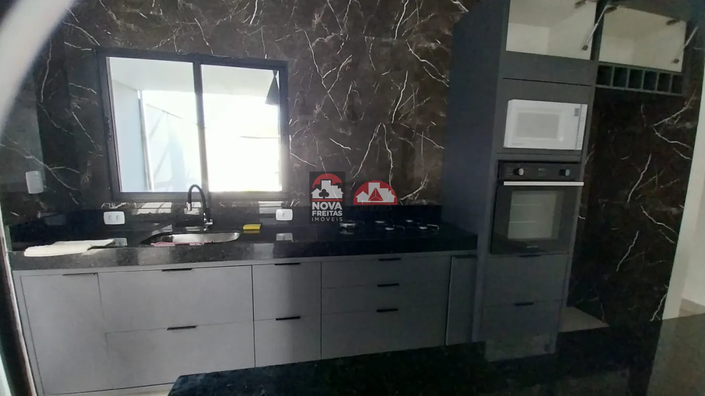Cozinha Planejada Alugar Casa / Padrão em Caraguatatuba R$ 3.900,00 - Foto 8