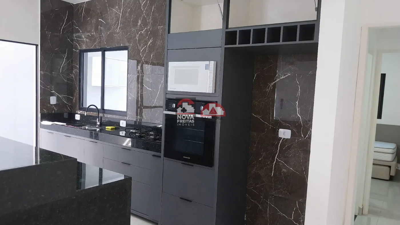 Cozinha Planejada Alugar Casa / Padrão em Caraguatatuba R$ 3.900,00 - Foto 16