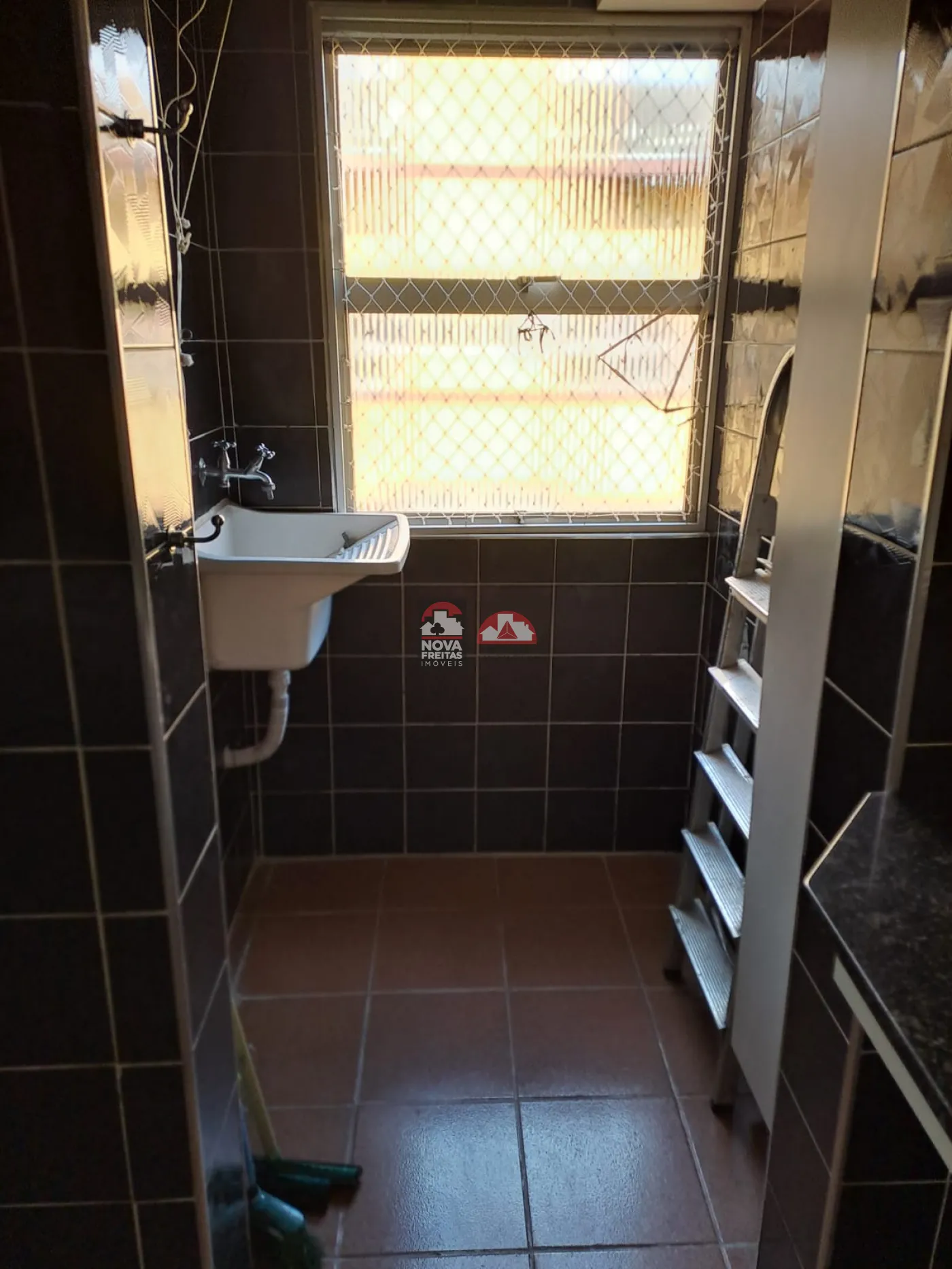 Alugar Apartamento / Padrão em Jacareí R$ 1.200,00 - Foto 5
