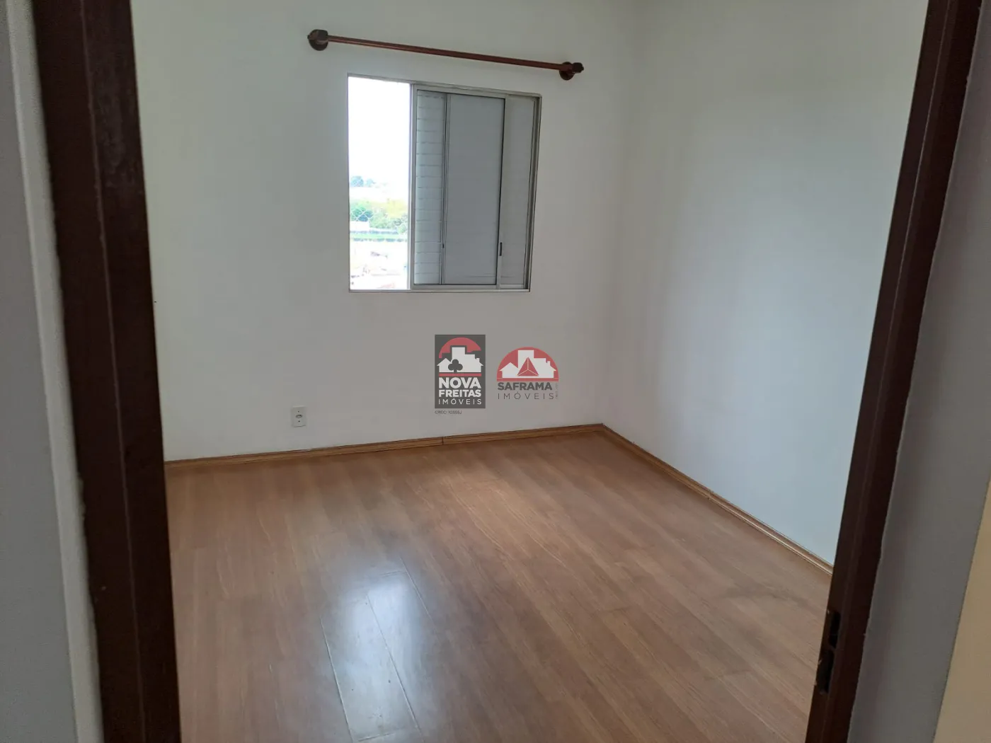Alugar Apartamento / Padrão em Jacareí R$ 1.200,00 - Foto 8