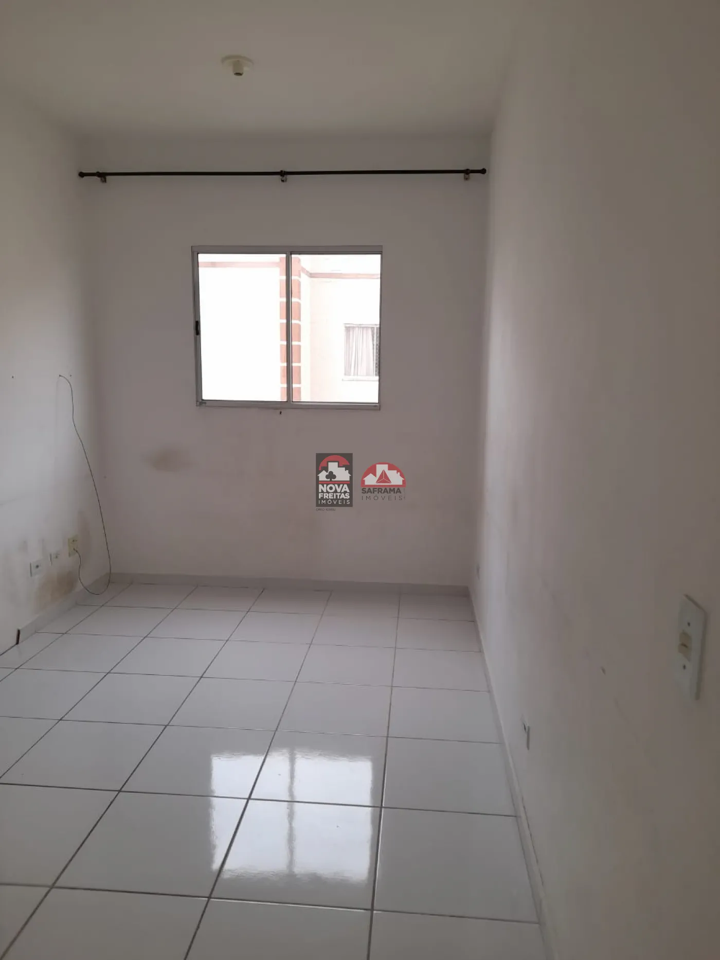 Alugar Apartamento / Padrão em Pindamonhangaba R$ 900,00 - Foto 3