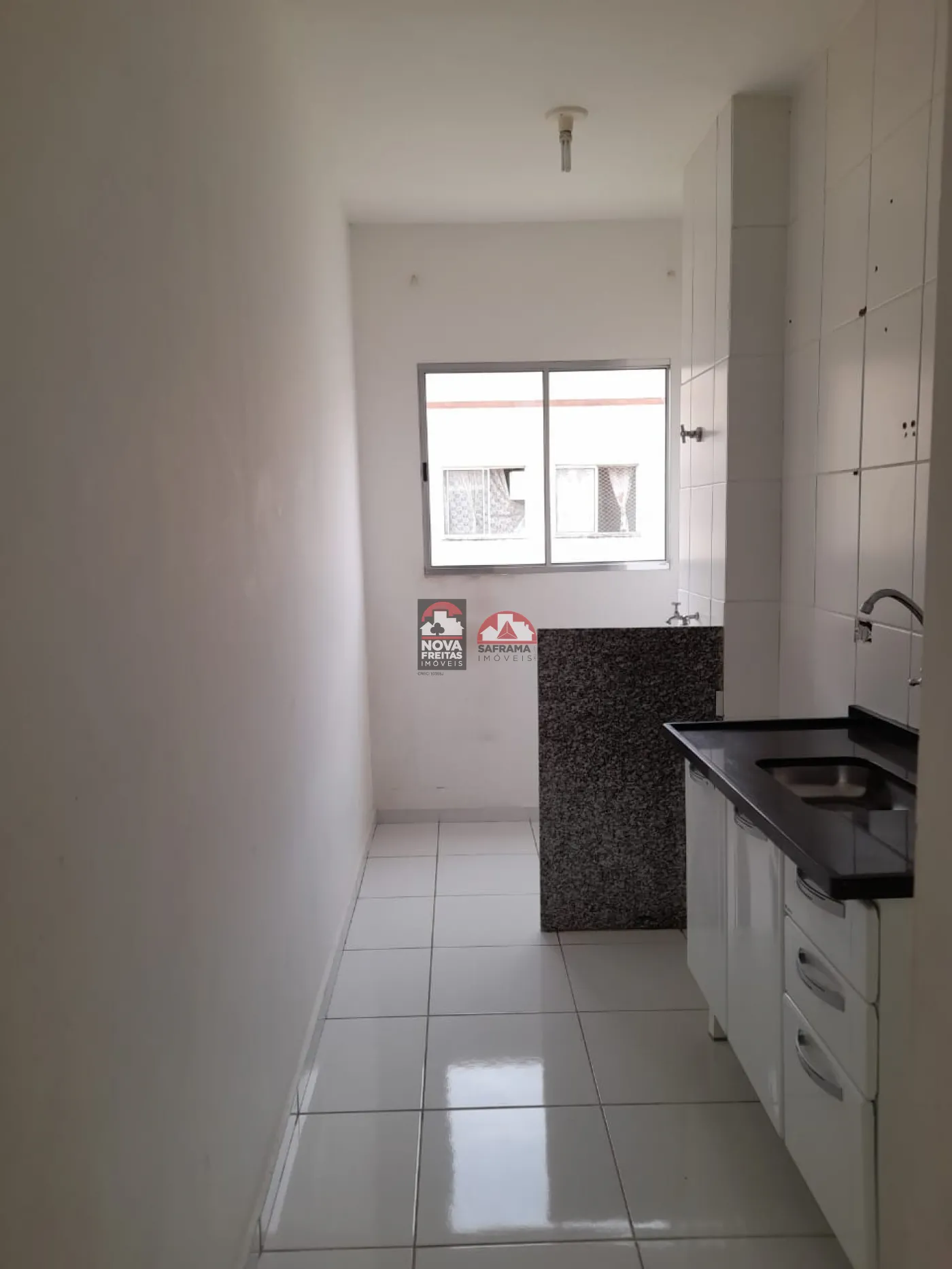 Alugar Apartamento / Padrão em Pindamonhangaba R$ 900,00 - Foto 4