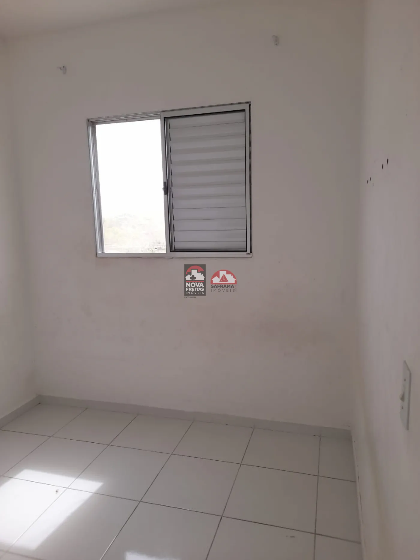 Alugar Apartamento / Padrão em Pindamonhangaba R$ 900,00 - Foto 7