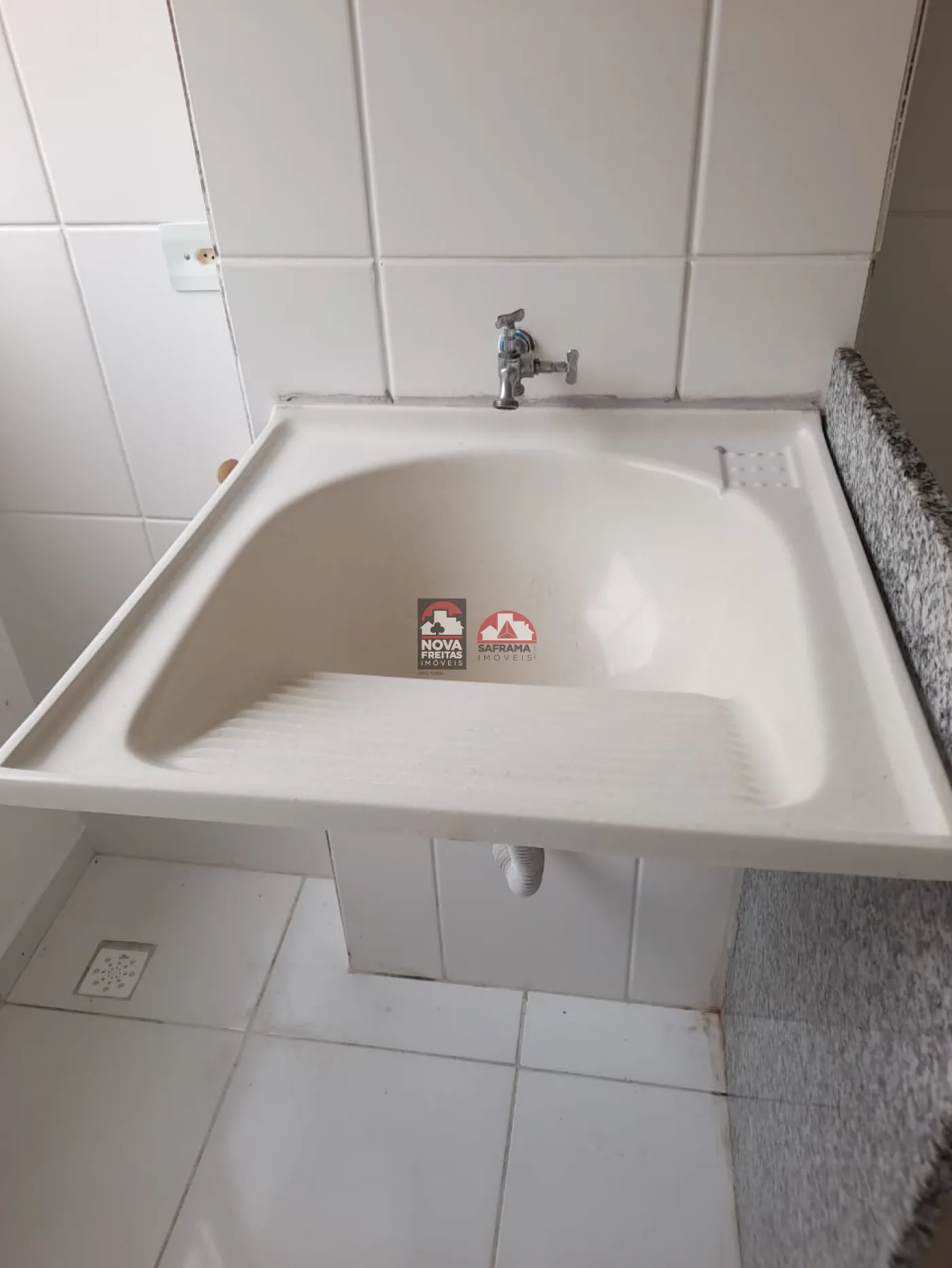Alugar Apartamento / Padrão em Pindamonhangaba R$ 900,00 - Foto 12