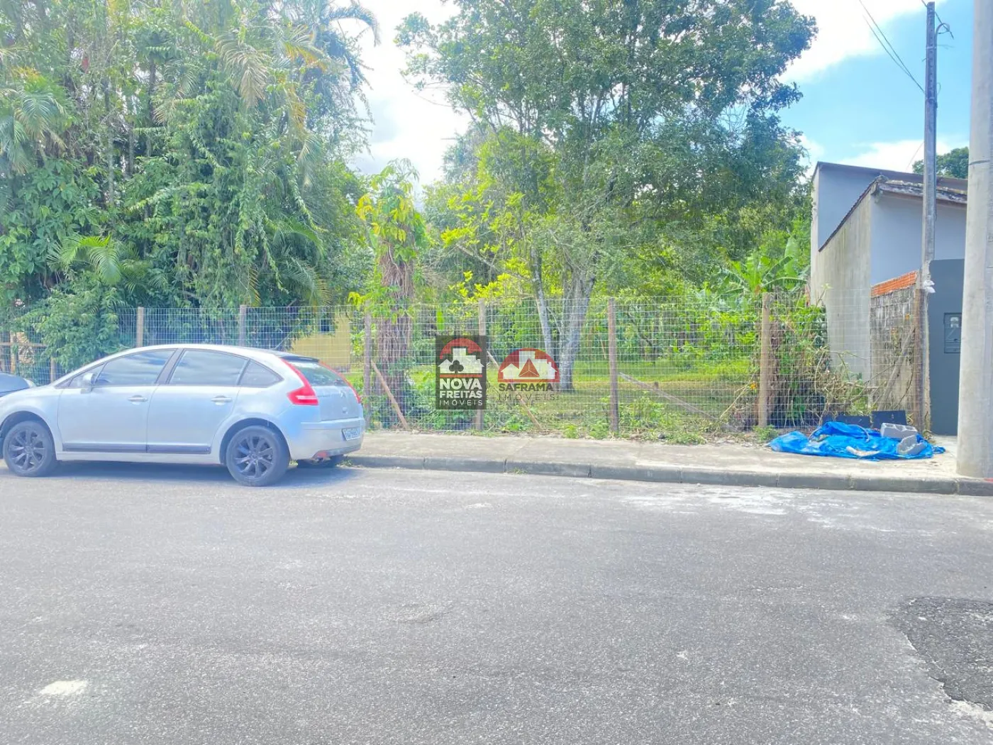 Comprar Terreno / Padrão em Caraguatatuba R$ 260.000,00 - Foto 1