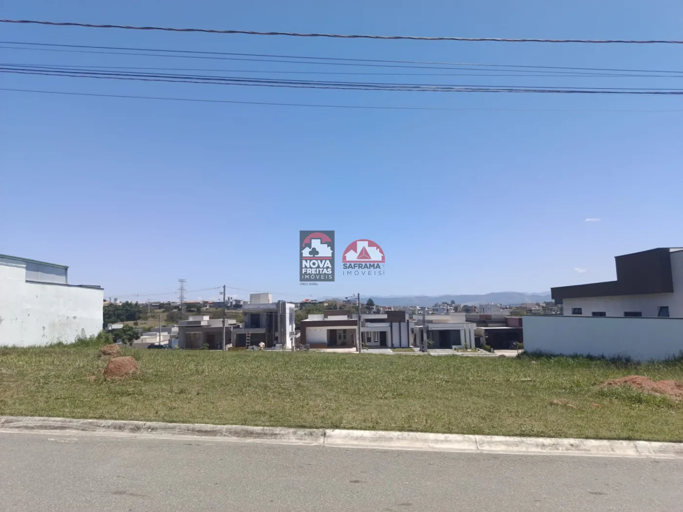 Comprar Terreno / Padrão em Condomínio em Caçapava R$ 270.000,00 - Foto 1
