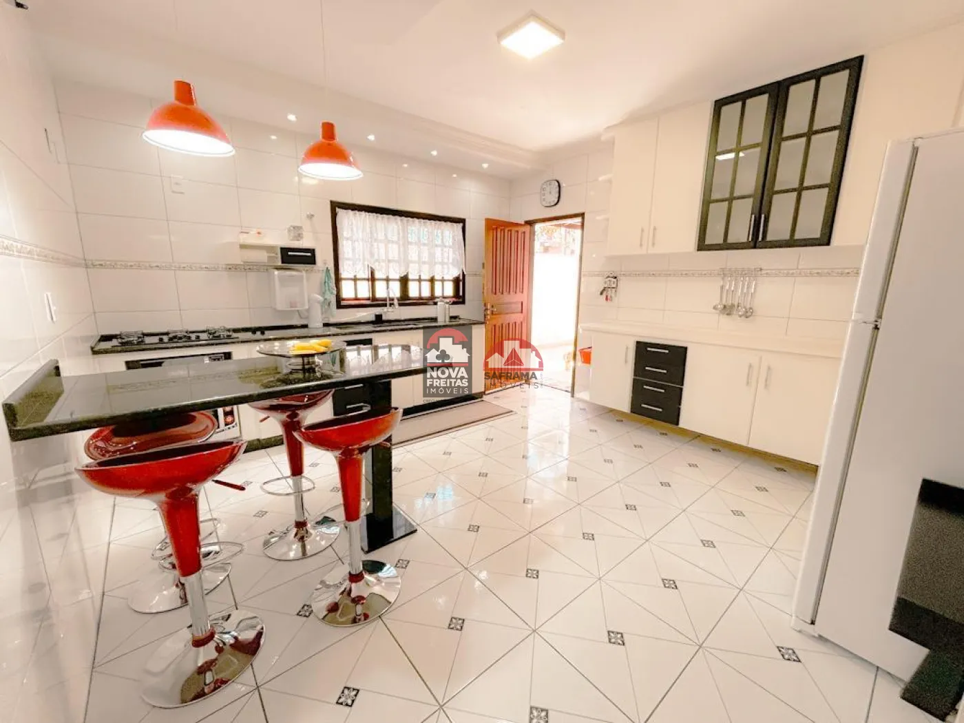 Comprar Casa / Padrão em São José dos Campos R$ 1.300.000,00 - Foto 6