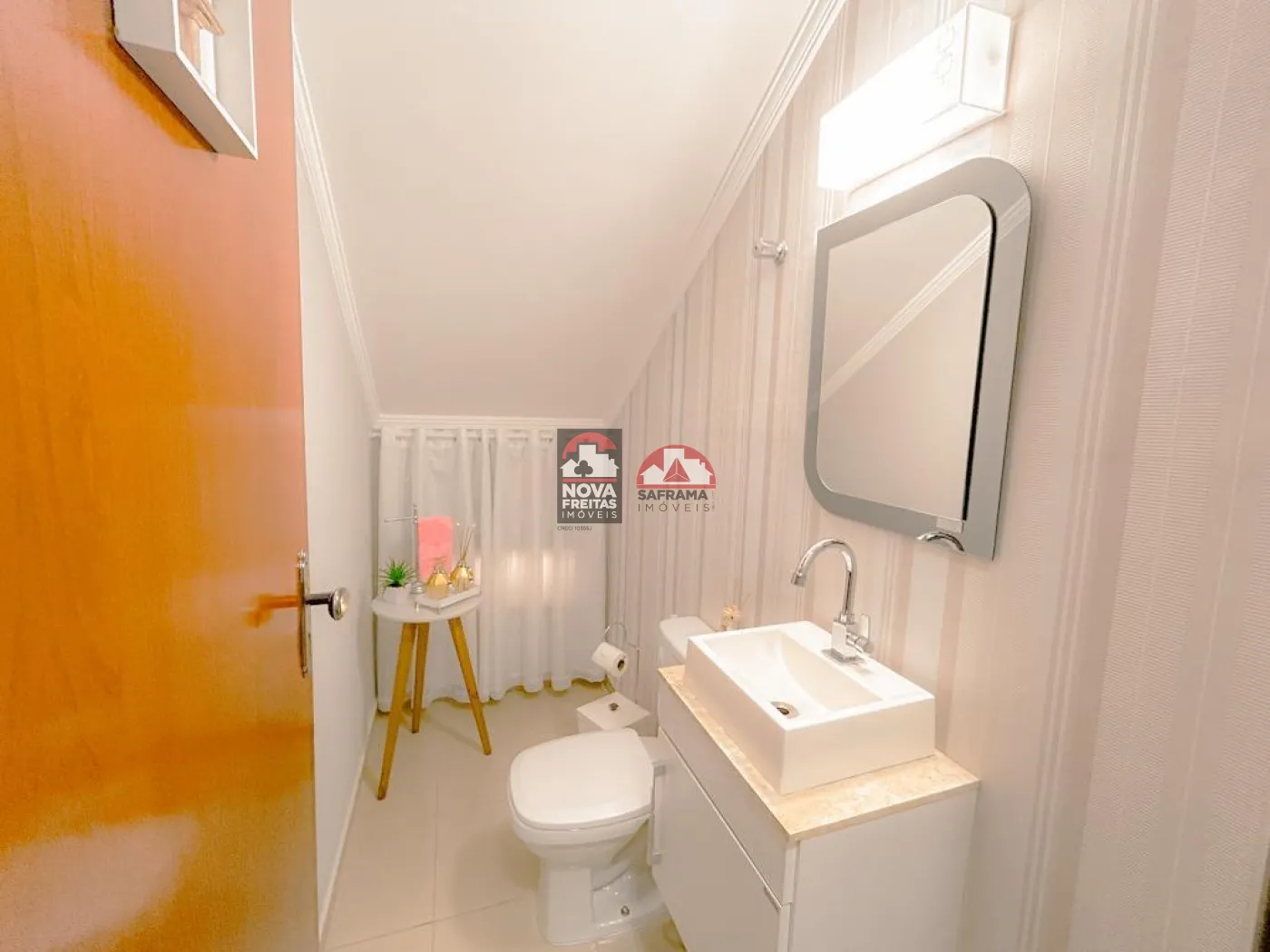 Comprar Casa / Padrão em São José dos Campos R$ 1.300.000,00 - Foto 9