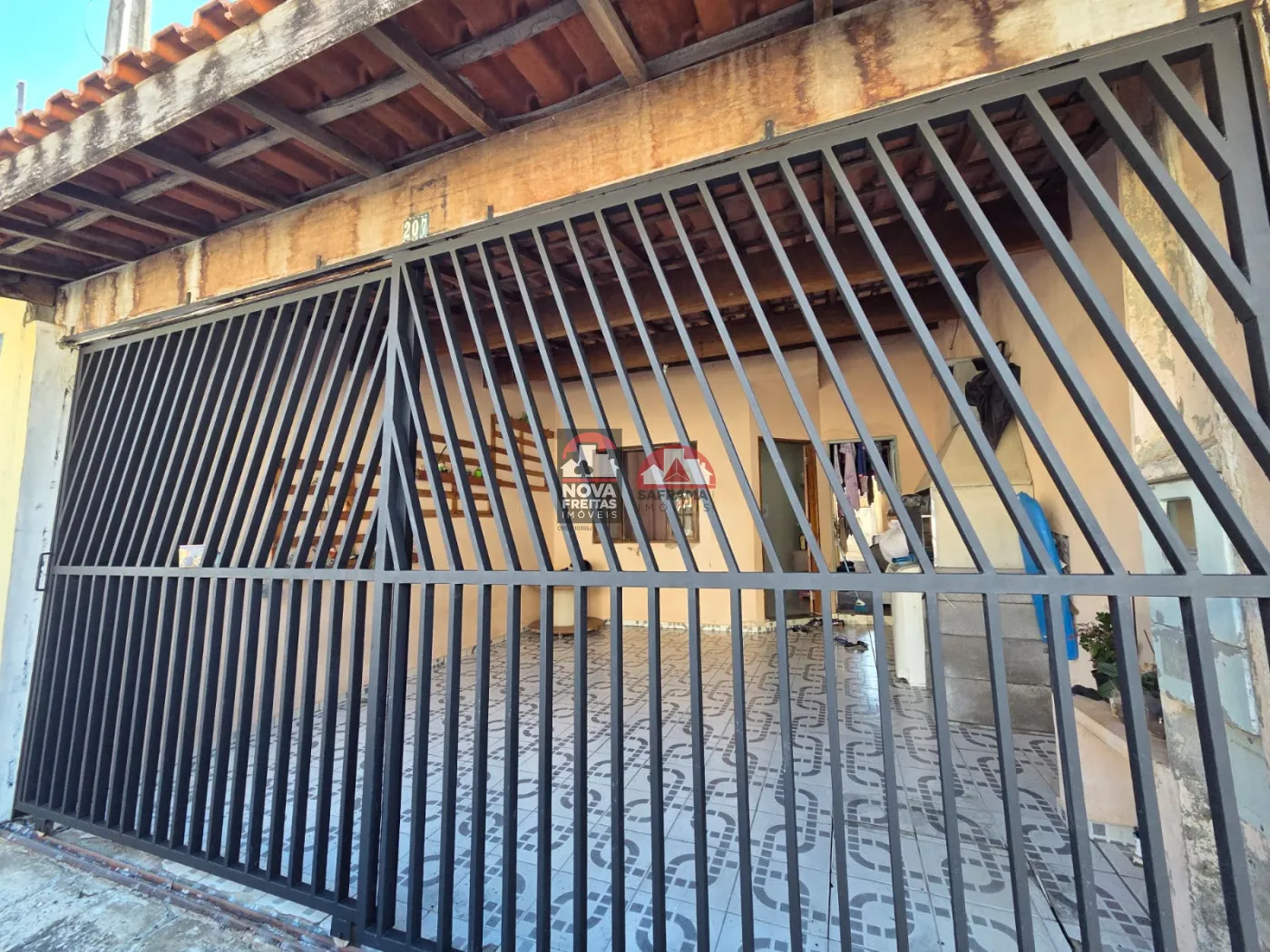 Comprar Casa / Padrão em São José dos Campos R$ 370.000,00 - Foto 3