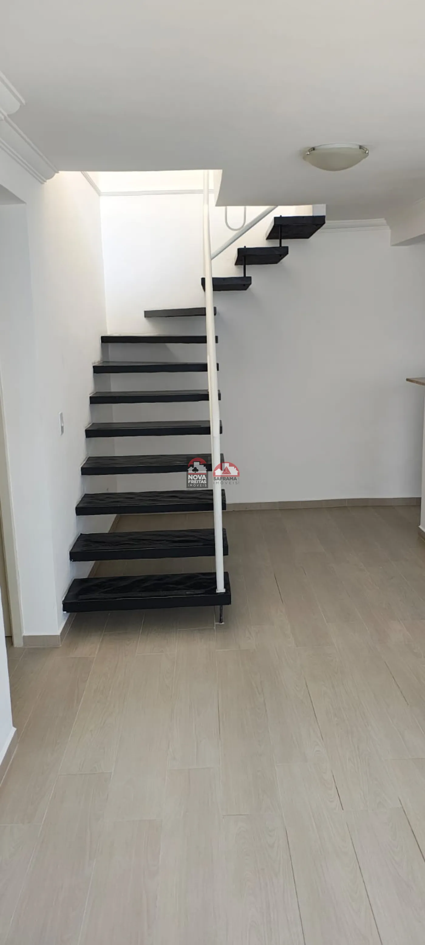 Alugar Apartamento / Cobertura em São José dos Campos R$ 2.200,00 - Foto 3