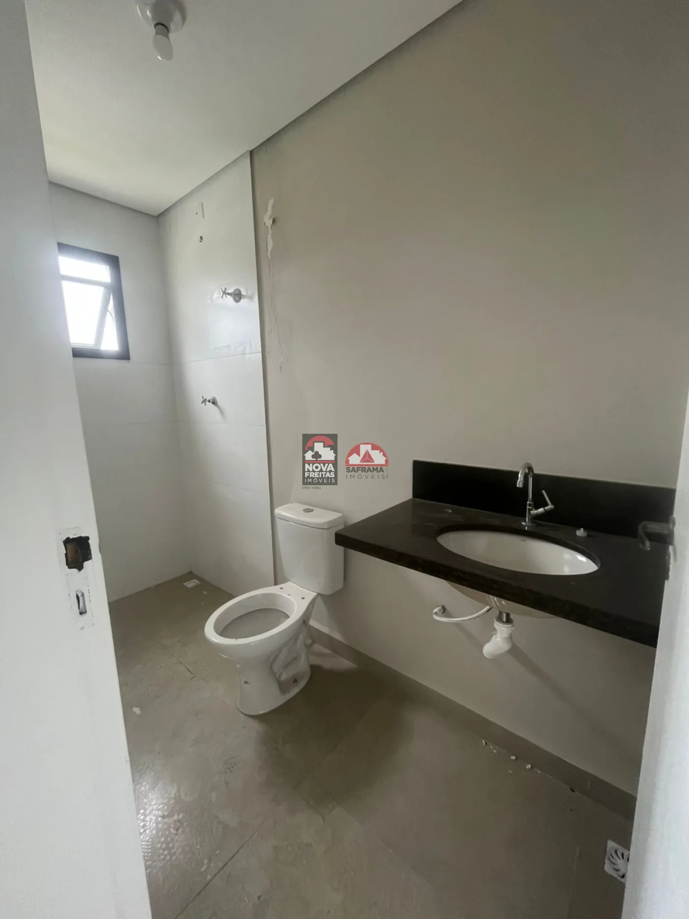 Alugar Casa / Sobrado Padrão em Caraguatatuba R$ 2.750,00 - Foto 17