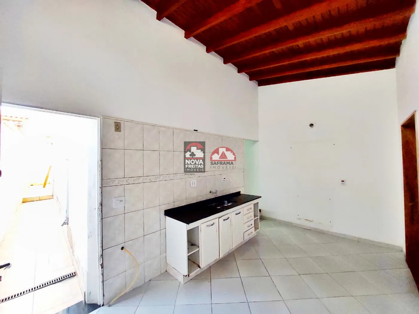 Comprar Casa / Padrão em Pindamonhangaba R$ 340.000,00 - Foto 4