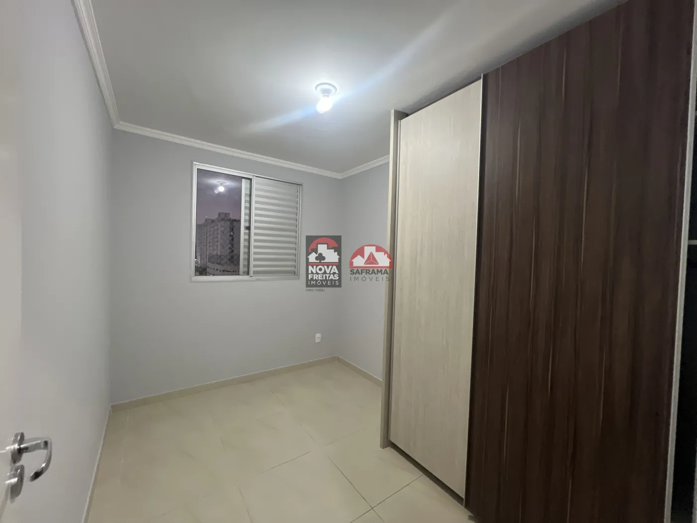Comprar Apartamento / Padrão em São José dos Campos R$ 355.000,00 - Foto 4