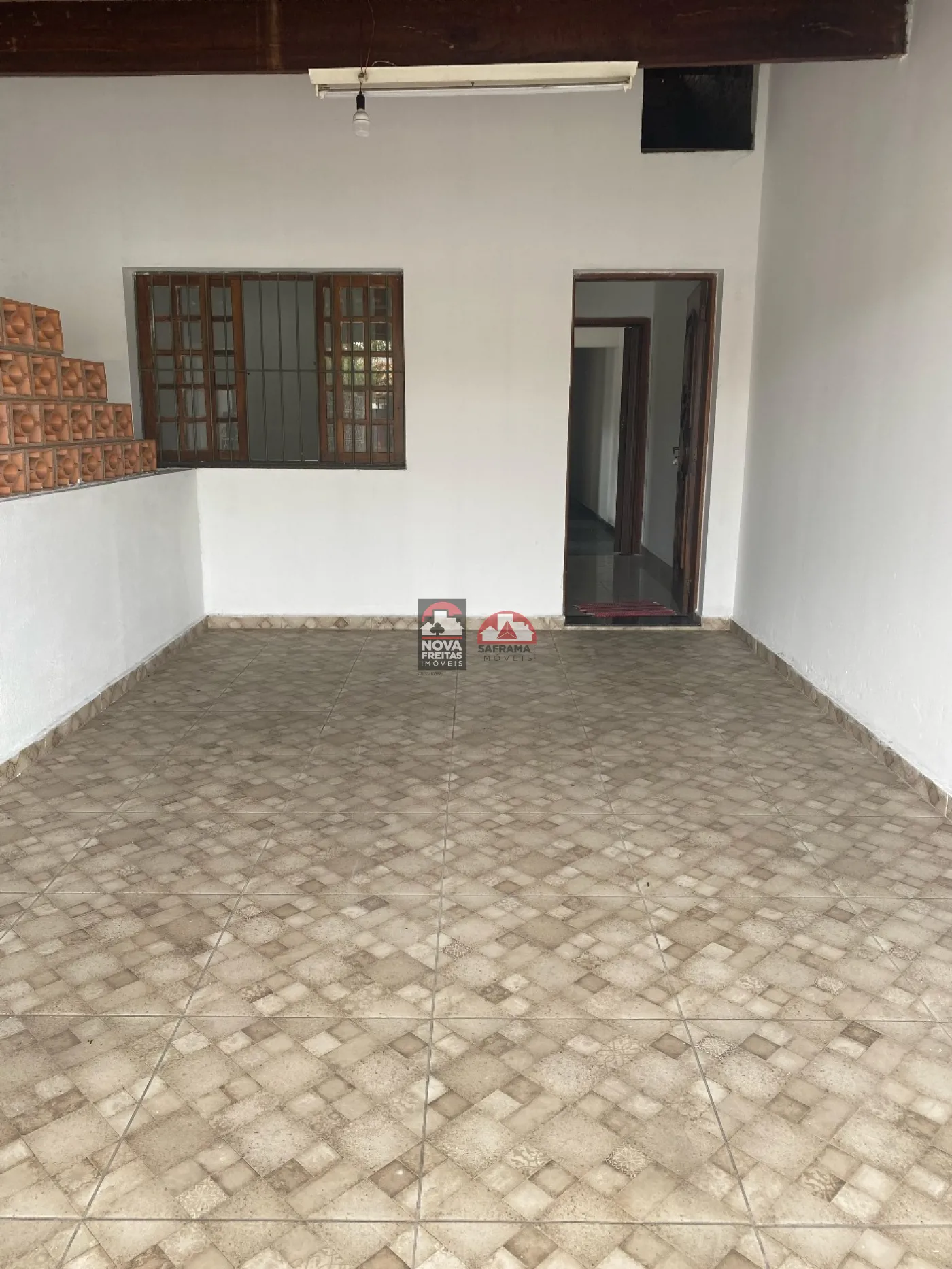 Comprar Casa / Padrão em Pindamonhangaba R$ 350.000,00 - Foto 2