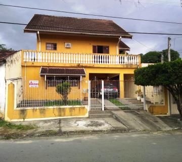 Alugar Casa / Sobrado Padrão em Pindamonhangaba. apenas R$ 477.000,00