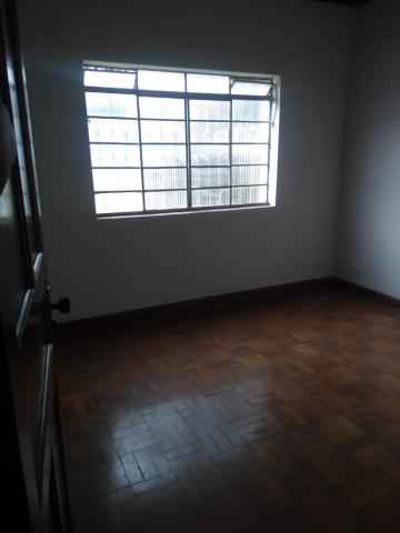 imagem 3 - Casa Antiga Bem Conservada com 4 Dormitórios e 3 Vagas de Garagem imagem 3 - Casa Antiga Bem Conservada com 4 Dormitórios e 3 Vagas de Garagem