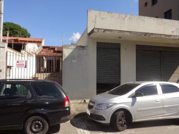 Alugar Casa / Casa com ponto comercial em Pindamonhangaba. apenas R$ 455.000,00