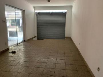 Alugar Casa / Casa com ponto comercial em Taubaté. apenas R$ 4.500,00