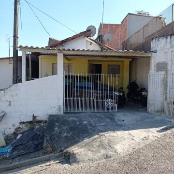 imagem 1 - Casa com 3 Dormitórios e Ótima Localização imagem 1 - Casa com 3 Dormitórios e Ótima Localização