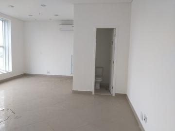 Alugar Comercial / Sala em condomínio em São José dos Campos. apenas R$ 340.000,00