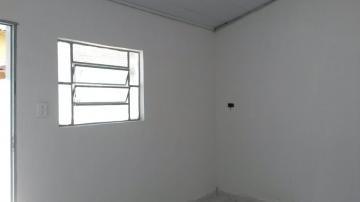 Alugar Casa / Padrão em São José dos Campos. apenas R$ 850,00
