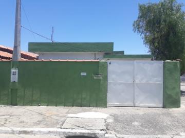 Alugar Casa / Padrão em Pindamonhangaba. apenas R$ 330.000,00