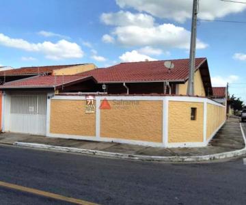 Alugar Casa / Padrão em Pindamonhangaba. apenas R$ 480.000,00