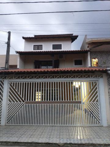 Alugar Casa / Sobrado Padrão em São José dos Campos. apenas R$ 495.000,00