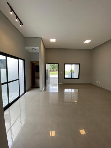 Alugar Casa / Condomínio em Pindamonhangaba. apenas R$ 650.000,00