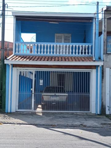 Alugar Casa / Sobrado Padrão em São José dos Campos. apenas R$ 1.900,00