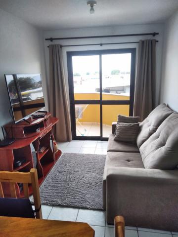Alugar Apartamento / Padrão em Pindamonhangaba. apenas R$ 250.000,00