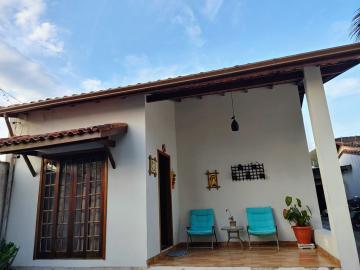 Alugar Casa / Padrão em Caraguatatuba. apenas R$ 5.000,00