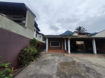 Alugar Casa / Padrão em Caraguatatuba. apenas R$ 600.000,00